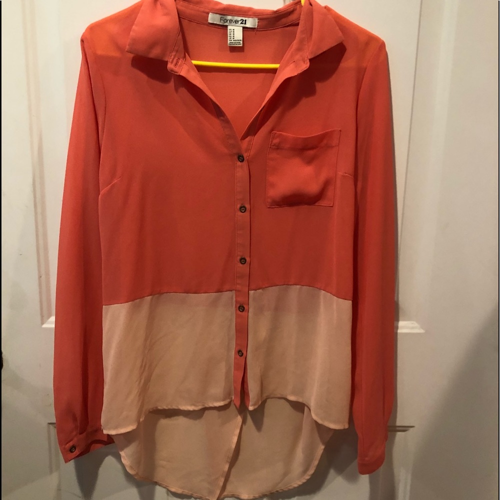 Women’s Forever 21 two-toned button down top